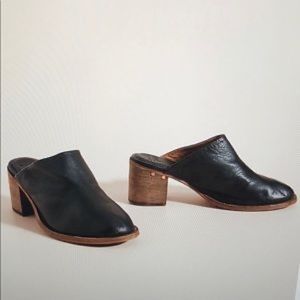 Beek Flickr Mules Sz 6 Black